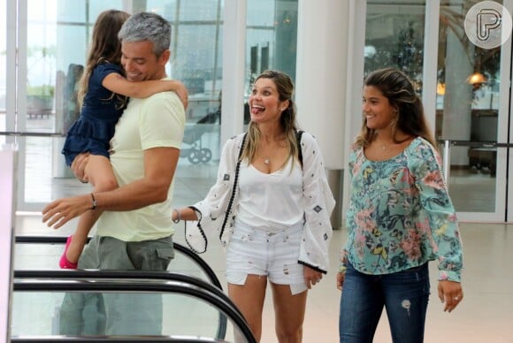 Flávia Alessandra e Otaviano Costa são pais de Olívia. A atriz também é mãe de Giulia, de seu casamento com Marcos Paulo