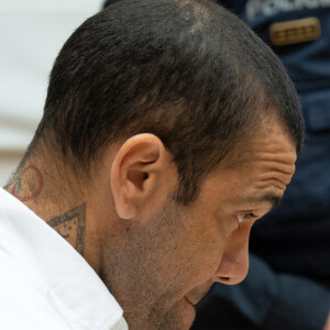 Daniel Alves recebeu forte acusação de ex-colega de cela enquanto aguarda julgamento por suposto estupro