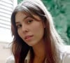 Gabriela Medeiros, a Buba de 'Renascer', renova marquinha com biquíni cavado preto: 'Solzinho na varanda'