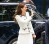 Kate Middleton tem sido alvo de rumores de sua saúde após passar por cirurgia abdominal em janeiro de 2024; especulações envolvem câncer da princesa