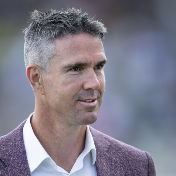 O ex-jogador de críquete Kevin Pietersen veio a público para afastar as teorias da conspiração sobre o estado de saúde de Kate Middleton