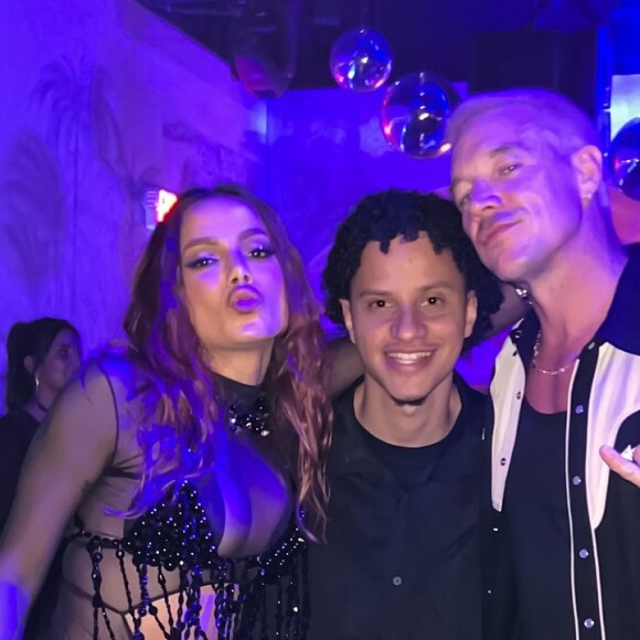 Anitta recebeu Diplo e Gabriel do Borel em aniversário