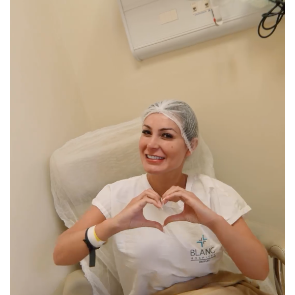 Andressa Urach é apaixonada por procedimentos estéticos e recentemente passou por um combo de cirurgias