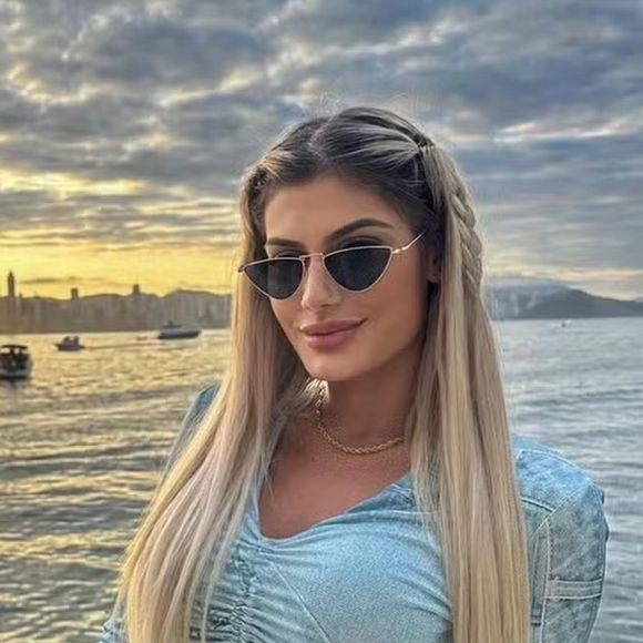 Fernanda Stroschein tem 28 anos e 17 mil seguidores no Instagram