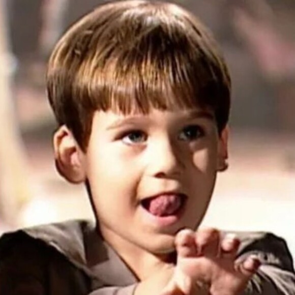 Ator com corpo musculoso e beleza elogiada viveu filho de Ana Paula Arósio em novela sucesso da Globo em 1999