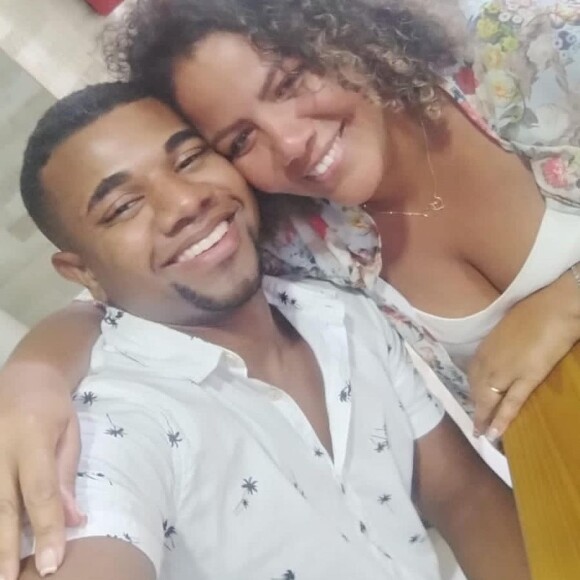 Davi Brito e a ex-mulher, Mani Reggo, se reencontraram no último dia 29, dias após a polêmica separação