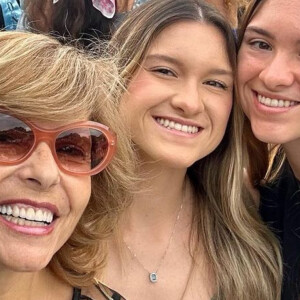 Filhas de Gugu, Sofia e Marina deixam rixa de lado, e entregam apelido do irmão, João Augusto, em sua formatura