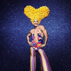 Reynaldo Gianecchini surge irreconhecível de drag queen nas redes sociais