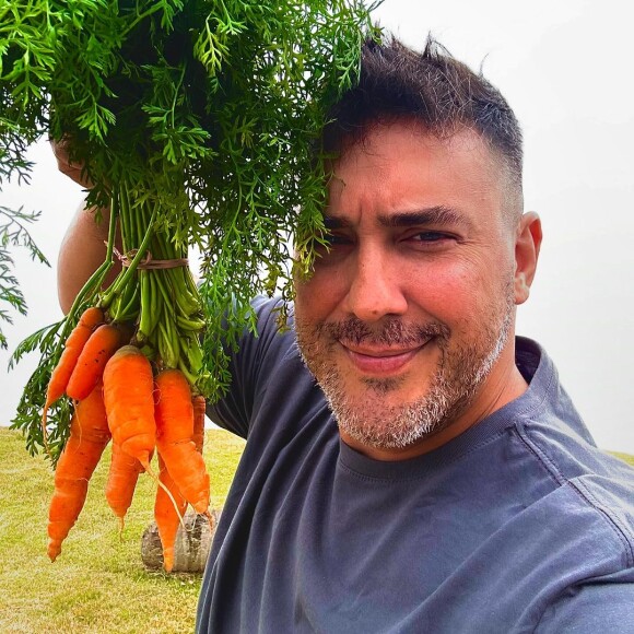 André Marques disse ter parado de fumar "na cara, coragem e susto" depois dos exames