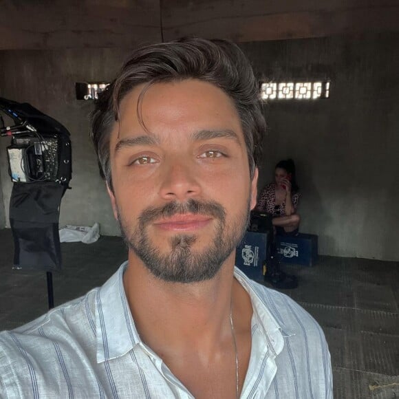 Rodrigo Simas viveu Venâncio na novela 'Renascer'; personagem morreu nas últimas semanas