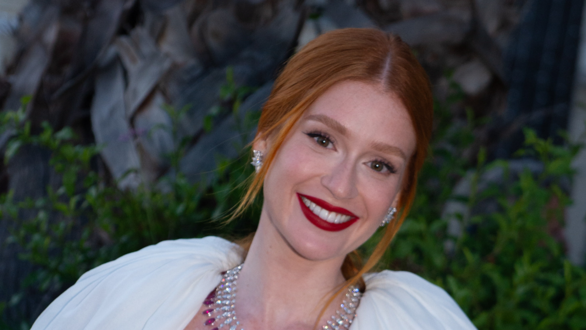 1 ano após look com seios de fora, Marina Ruy Barbosa retorna a Cannes com  vestido de mangas bufantes. Fotos! - Purepeople