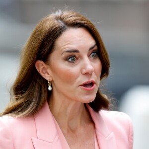 Kate Middleton perdeu 15kg após diagnóstico de câncer