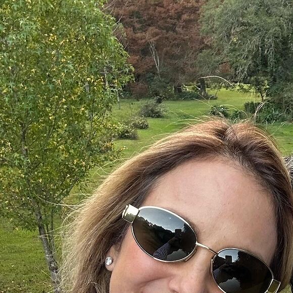 Ticiane Pinheiro estava em viagem com a filha caçula, Manuella, e César Tralli