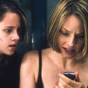 Em 2004, Kristen Stewart protagonizou seu primeiro papel de destaque em 'O Quarto do Pânico'