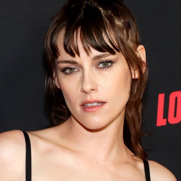 Ao longo de 24 anos de carreira, Kristen Stewart mudou consideravelmente sua aparência e estilo
