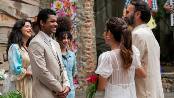 Casamento tenso em 'Renascer': Essas 7 fotos comprovam a beleza e a angústia na união de João Pedro e Sandra