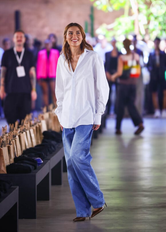 Sasha Meneghel reuniu amigos, familiares e personalidades conceituadas da moda para o desfile inaugural de sua grife, Mondepars