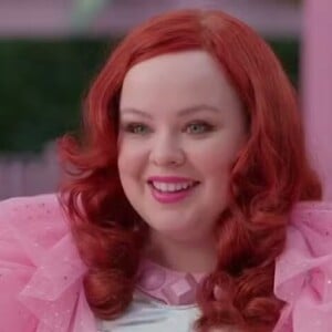 Nicola Coughlan, a Penelope de 'Bridgerton', aparece no filme 'Barbie'