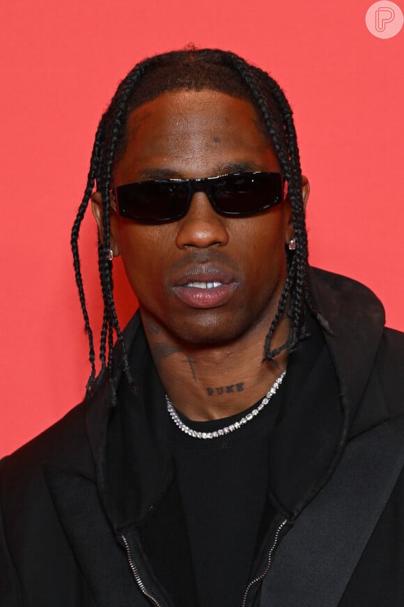 O rapper Travis Scott foi preso na madrugada desta quinta-feira (20), em Miami