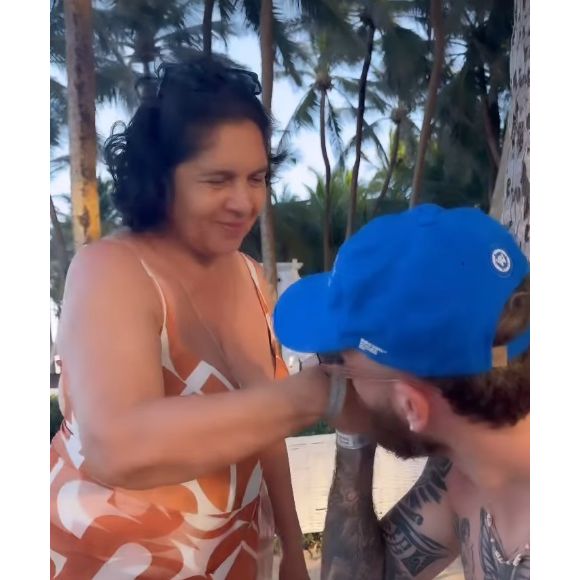 Léo Pereira, do Flamengo, pediu autorização para ficar noivo de Karoline Lima para a mãe dela