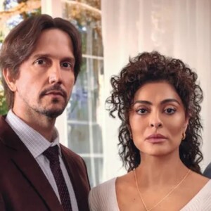 Juliana Paes é a estrela da série 'Pedaço de Mim', da Netflix, atualmente a série mais popular do Brasil