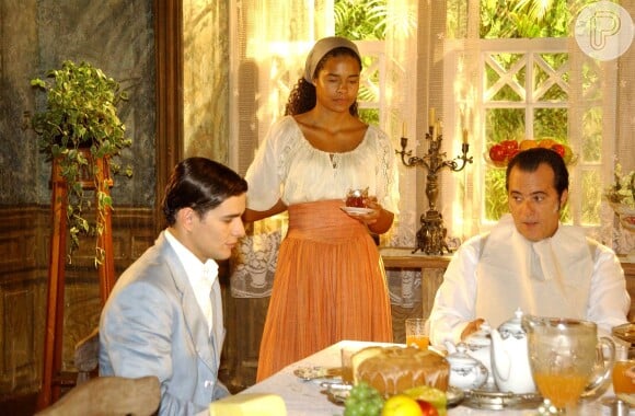 Ritinha (Aisha Jambo), Luís Jerônimo (Daniel de Oliveira) e Boanerges (Tony Ramos) em Cabocla