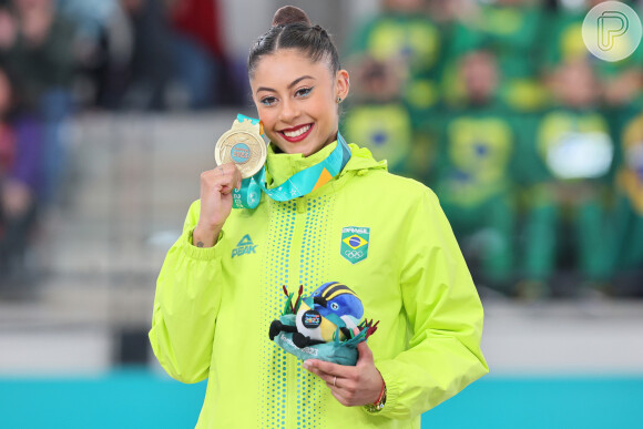 Atleta do individual geral, Babi Domingos acumula grandes feitos em sua carreira, incluindo títulos brasileiros, no Pan-Americano e a mais alta classificação no Campeonato Mundial