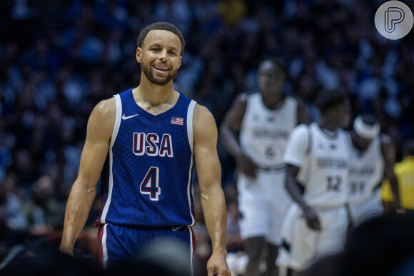 Quarto atleta mais bem pago das Olimpíadas 2024 é o jogador de basquete dos EUA Stephen Curry (US$ 102 milhões)