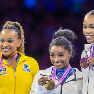 Rebeca Andrade já ganhou várias medalhas e fez história ao ser a primeira atleta a ganhar duas em uma mesma Olimpíada