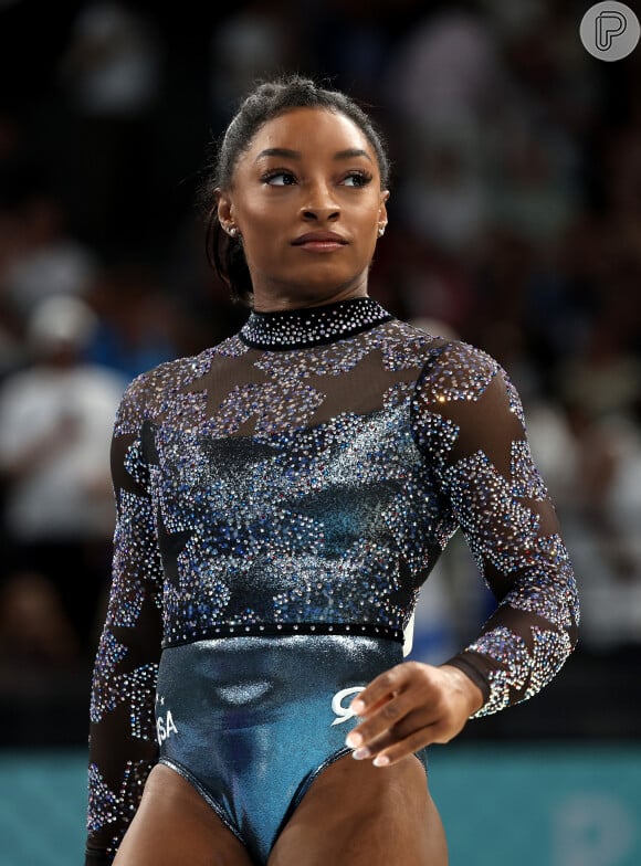 Simone Biles, apesar de ter faturado cerca de R$ 776 mil com suas medalhas olímpicas, viu sua fortuna ser construída através de grandes contratos