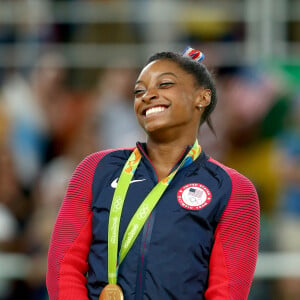 Como cada medalha pesava 500 gramas, Simone Biles deixou a Rio 2016 com 2,5 quilos em medalhas