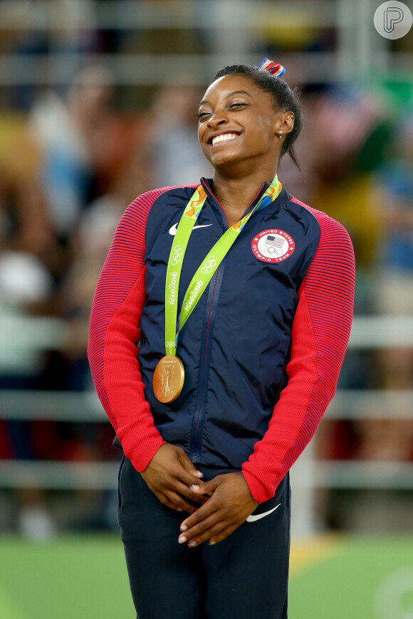 Como cada medalha pesava 500 gramas, Simone Biles deixou a Rio 2016 com 2,5 quilos em medalhas