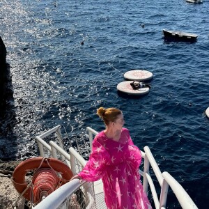 Depois de passar pela Grécia e Turquia, Marina Ruy Barbosa está agora na Ilha de Capri, na Itália