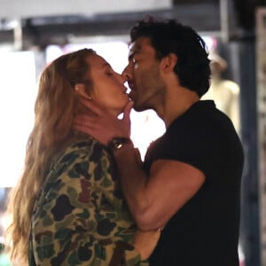 Parece que Blake Lively teria achado o beijo de Baldoni, em cena, um tanto quanto demorado, e achou isso desnecessário.