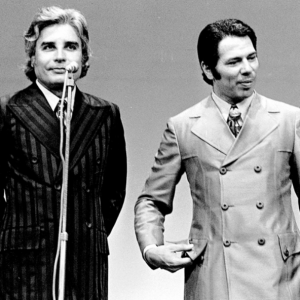 Morte de Silvio Santos: na foto rara, apresentador com Cid Moreira em sua época de artista da Globo