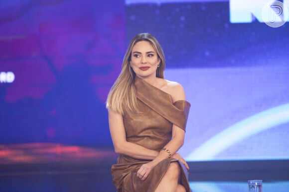 Morte de Silvio Santos passou batido por Rachel Sheherazade, ex-contratada do SBT, onde apresentou o principal telejornal da emissora