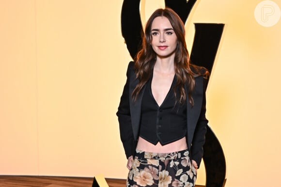 O que Lily Collins gosta de cozinhar e assume fazer donuts, bolos de aniversário e até pão de banana com nozes