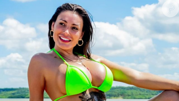 Andressa Urach foi acometida por dor de cabeça, arritmia cardíaca e pico de pressão em uma dia em que estendeu as funções até de madrugada