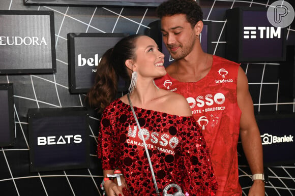 Larissa Manoela e o marido, André Luiz Frambach, vão completar um ano de casados em 2024