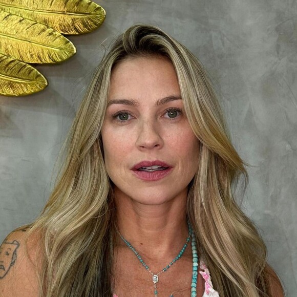 Luana Piovani é a criança da foto!