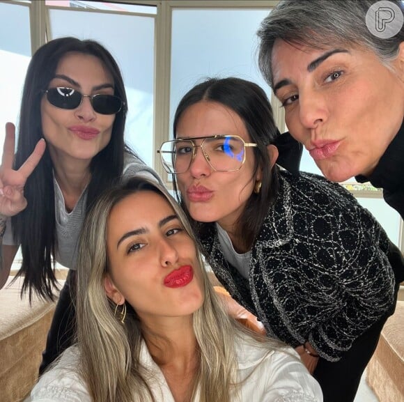 Gloria Pires é mãe de Cleo, Antonia e Ana Morais