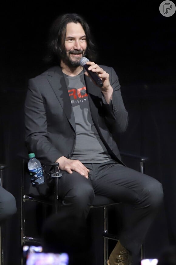 Agora parece muito estranho para nós, mas originalmente Keanu Reeves queria ser jogador de hóquei