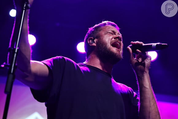 Dan Reynolds afirma que começou a criar dilemas com a religião quando descobriu que um de seus melhores amigos era gay