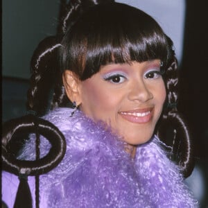 Lisa Lopes, mais conhecida como Left Eye, faleceu no dia 25 de abril de 2002. A vocalista do icônico grupo TLC morreu em um acidente de carro em Honduras