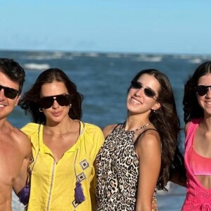 Vera Viel é esposa do apresentador Rodrigo Faro, com quem tem três filhas