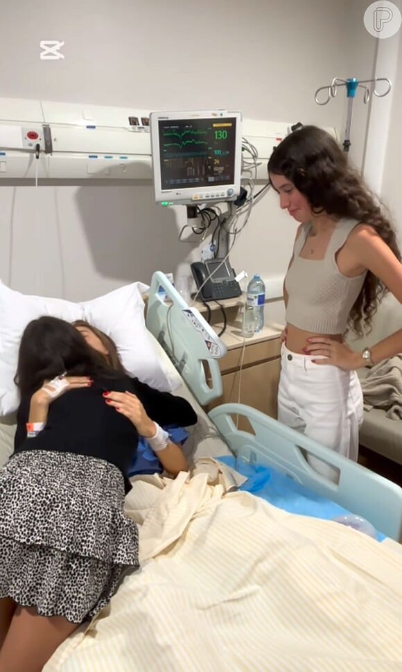 Maria e Helena, filhas mais novas de Vera Viel e Rodrigo Faro, visitaram a mãe no hospital