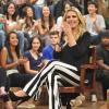 Neste sábado, dia 6 de abril de 2013, Fernanda Keulla, vencedora do 'BBB13', foi ao programa 'Altas Horas' e escolheu uma calça listrada para aparecer novamente na TV