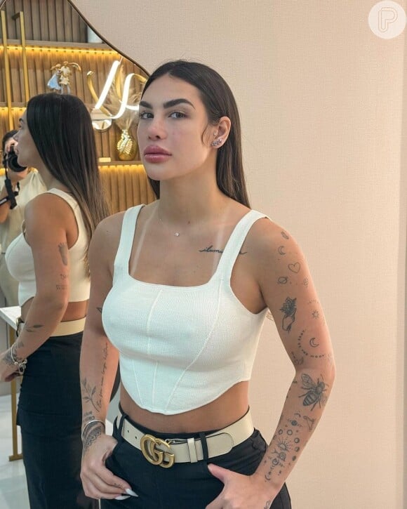 A influencer Ivana Bermanelli se envolveu com Everton Cebolinha, jogador do Flamengo