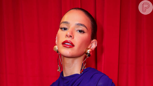 Bruna Marquezine colocou alguns desapegos em seu brechó na Troc com vestidos a partir de R$ 175,00.