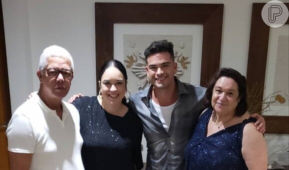 Irmã de Sidney Sampaio ainda lamentou que pessoas usem o acidente sofrido pelo ator em um hotel há um ano nas brigas de torcida do reality